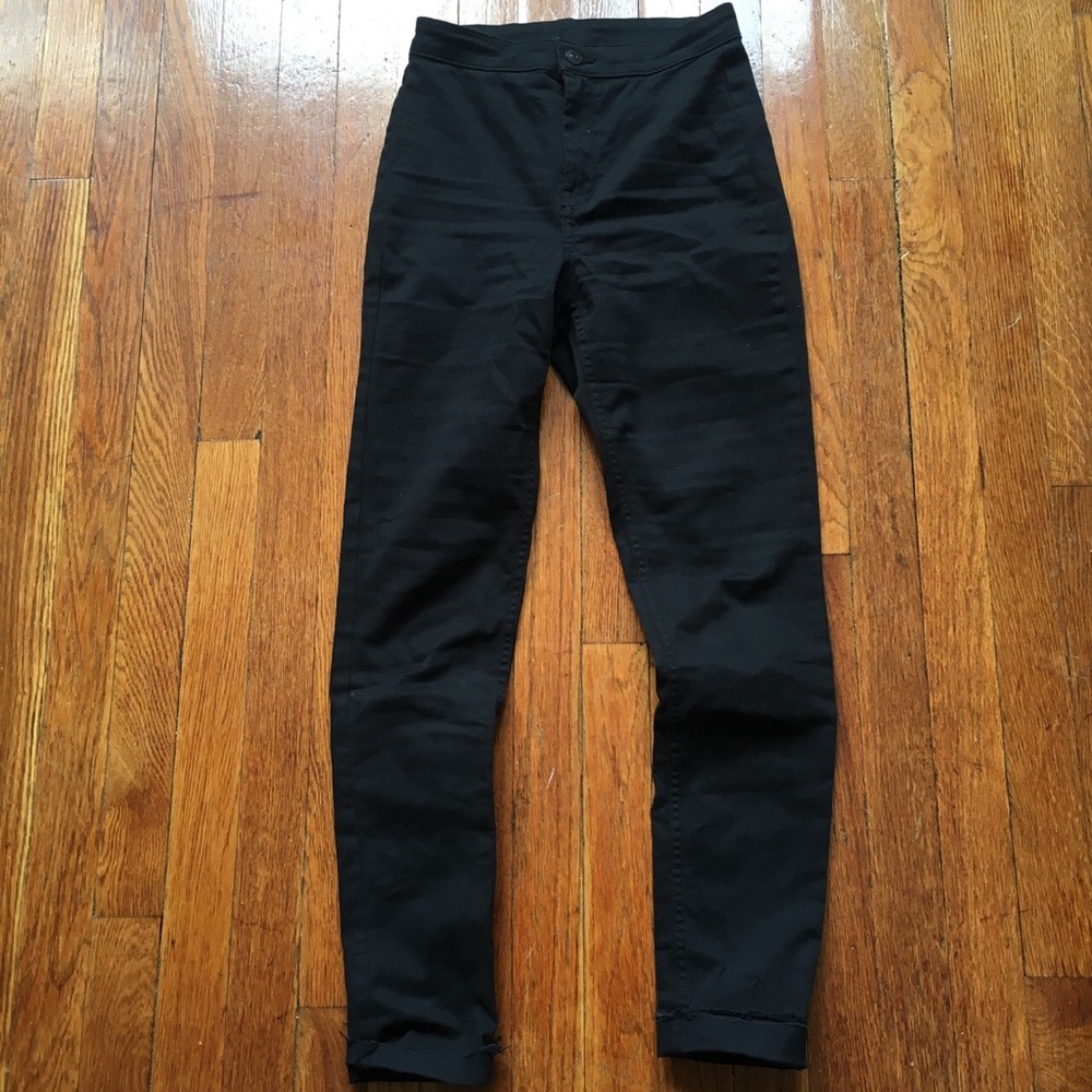 💫Black H&M skinny jeans.💫